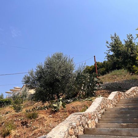 Kalesma Himare Apartment Bagian luar foto