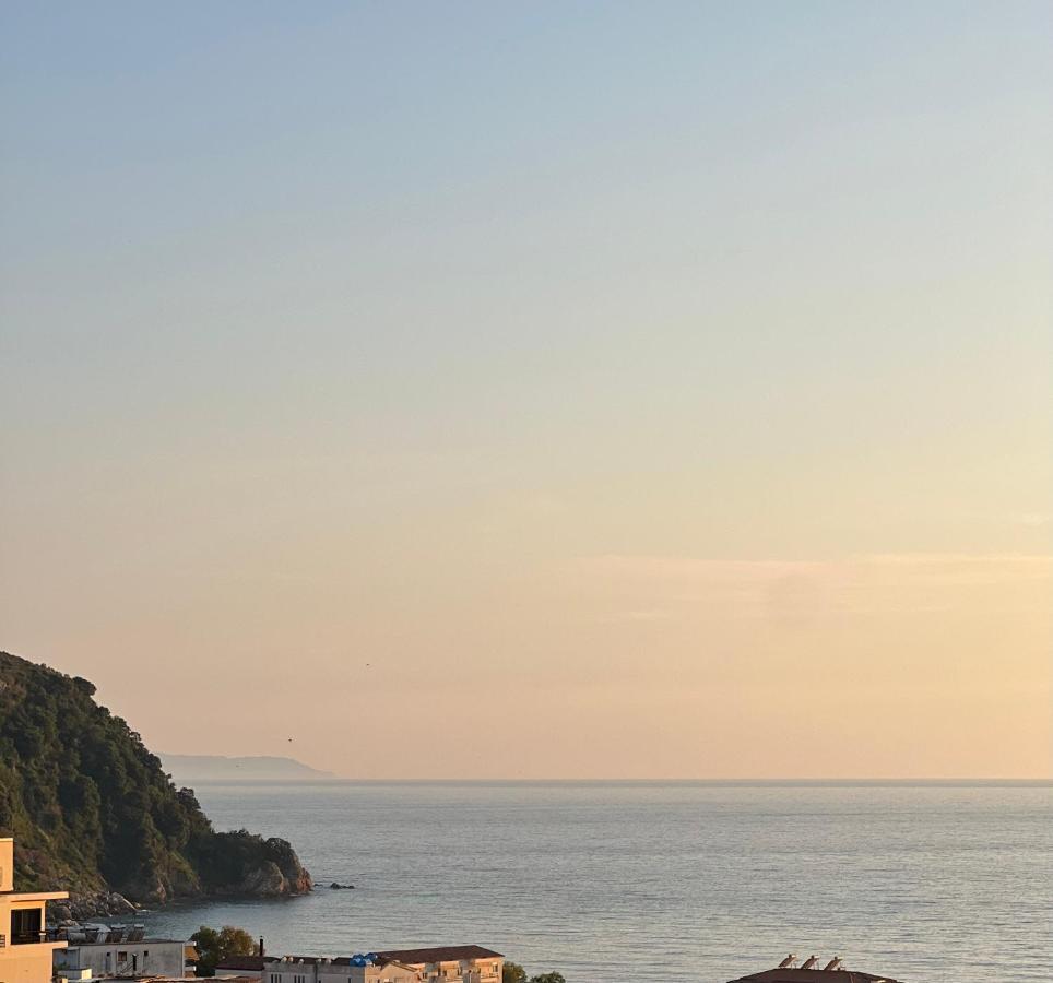Kalesma Himare Apartment Bagian luar foto