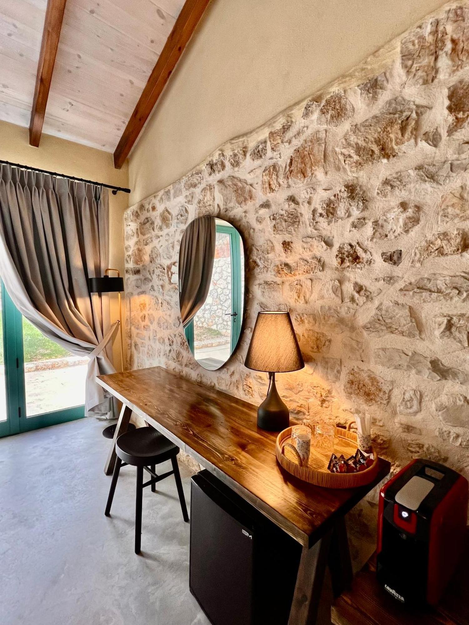 Kalesma Himare Apartment Bagian luar foto
