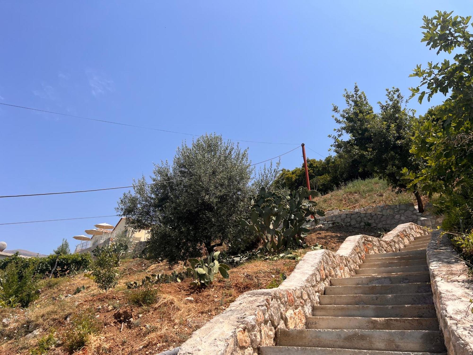 Kalesma Himare Apartment Bagian luar foto