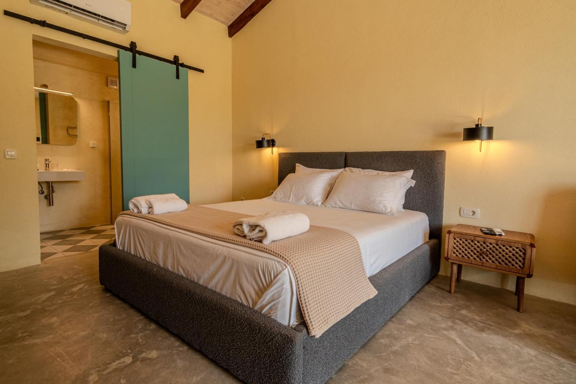Kalesma Himare Apartment Bagian luar foto