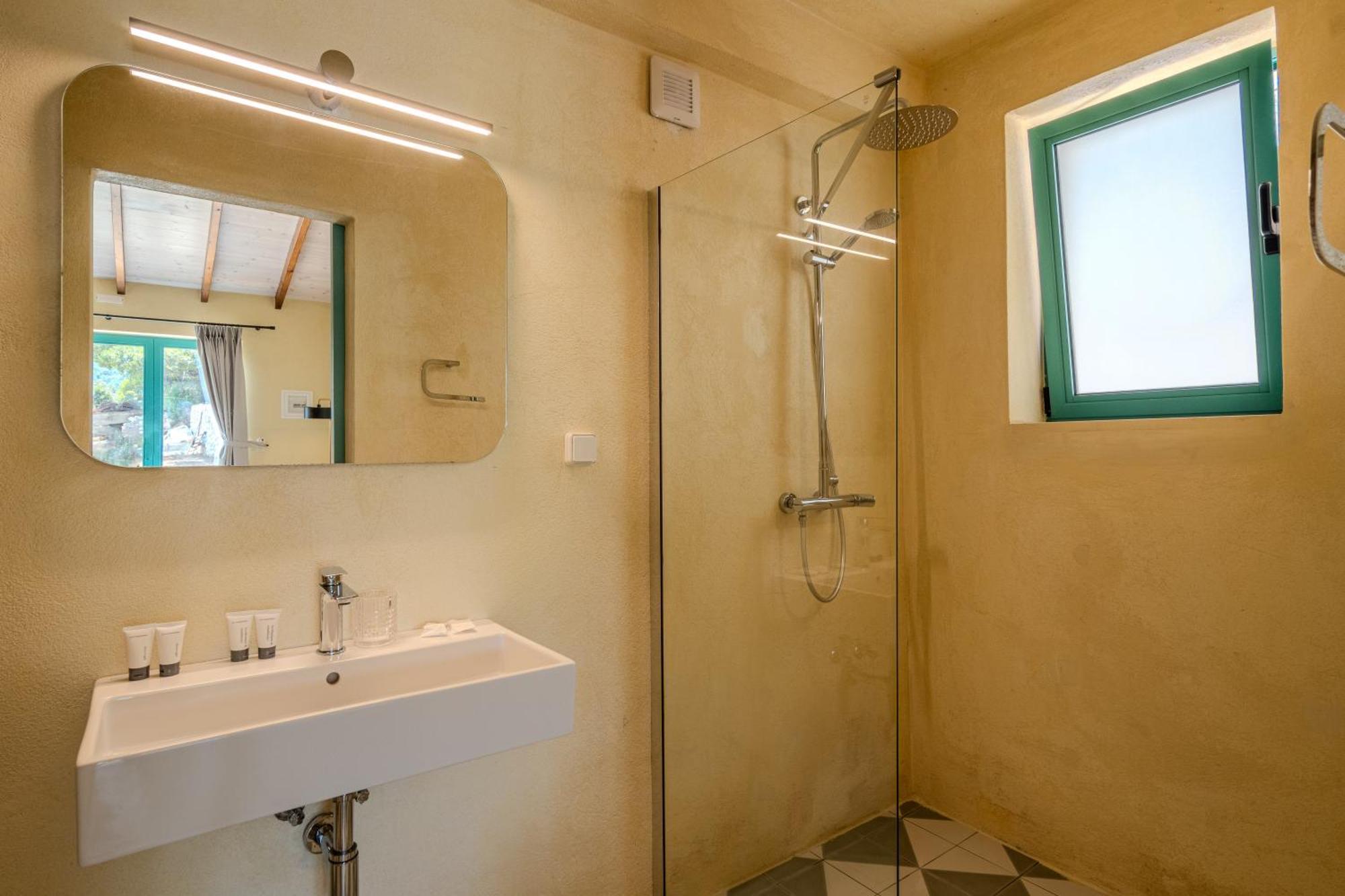 Kalesma Himare Apartment Bagian luar foto