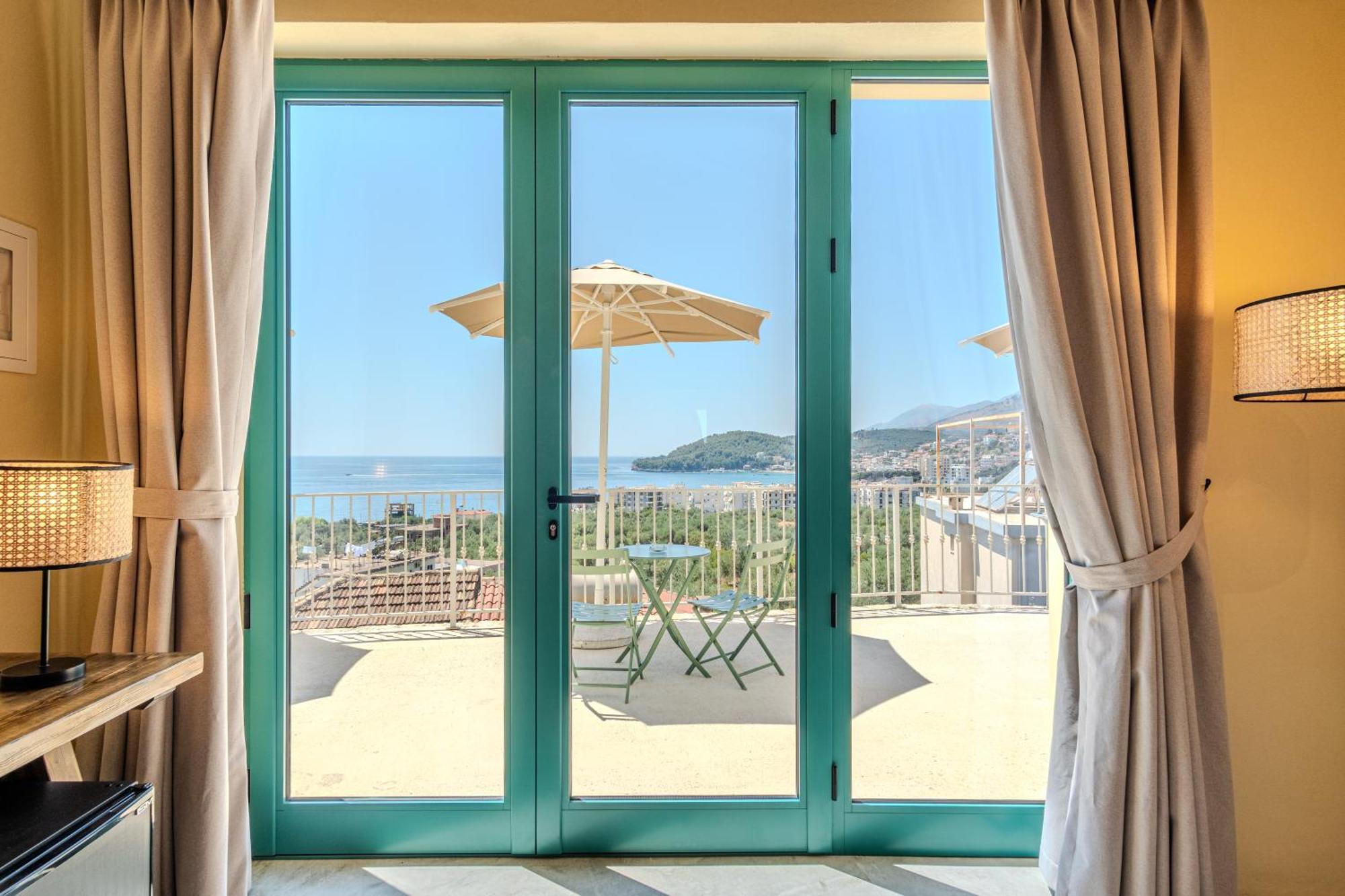Kalesma Himare Apartment Bagian luar foto