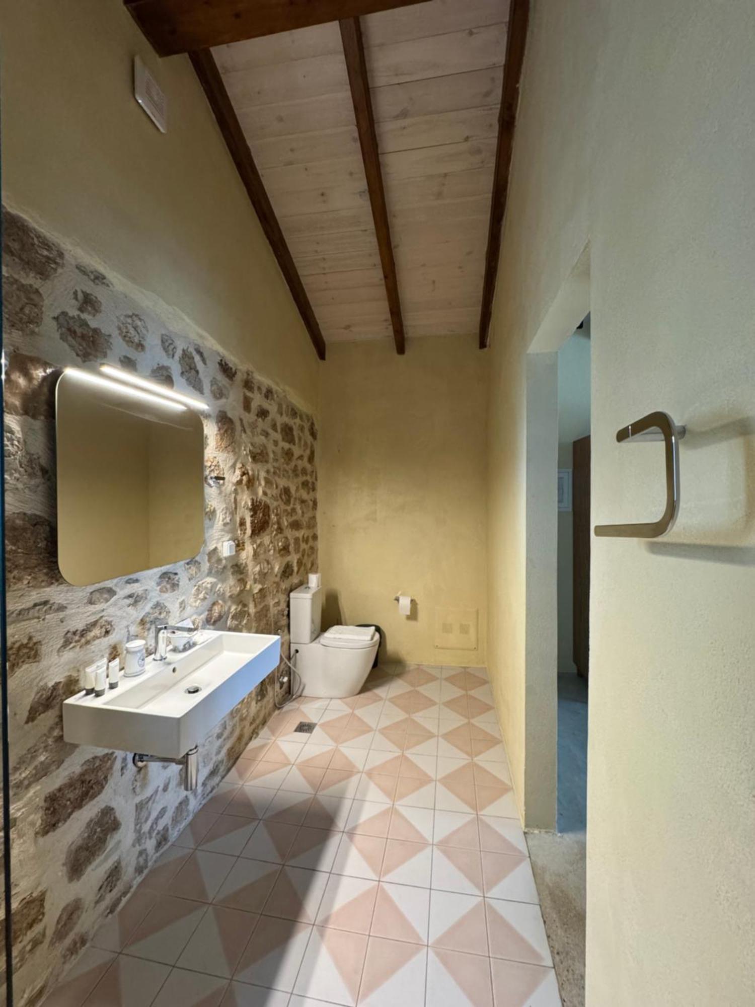 Kalesma Himare Apartment Bagian luar foto