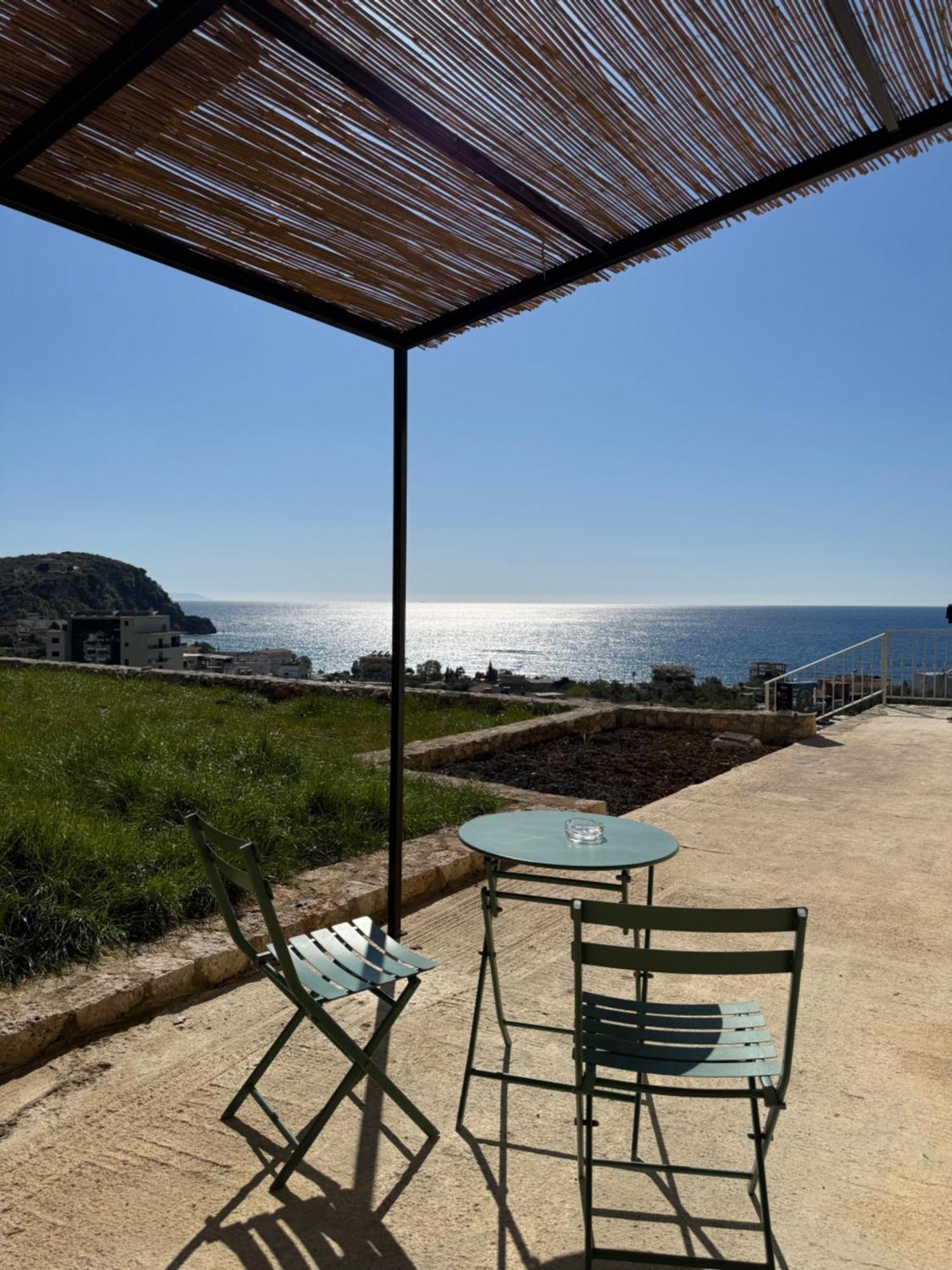 Kalesma Himare Apartment Bagian luar foto